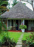 Premium bedding, free minibar, in-room safe, desk