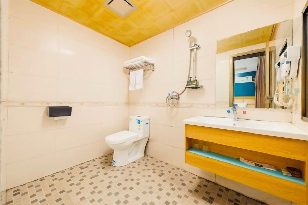Quiet Enjoyment Projection Double Bed Room