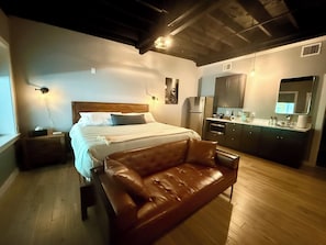 Luxury Studio