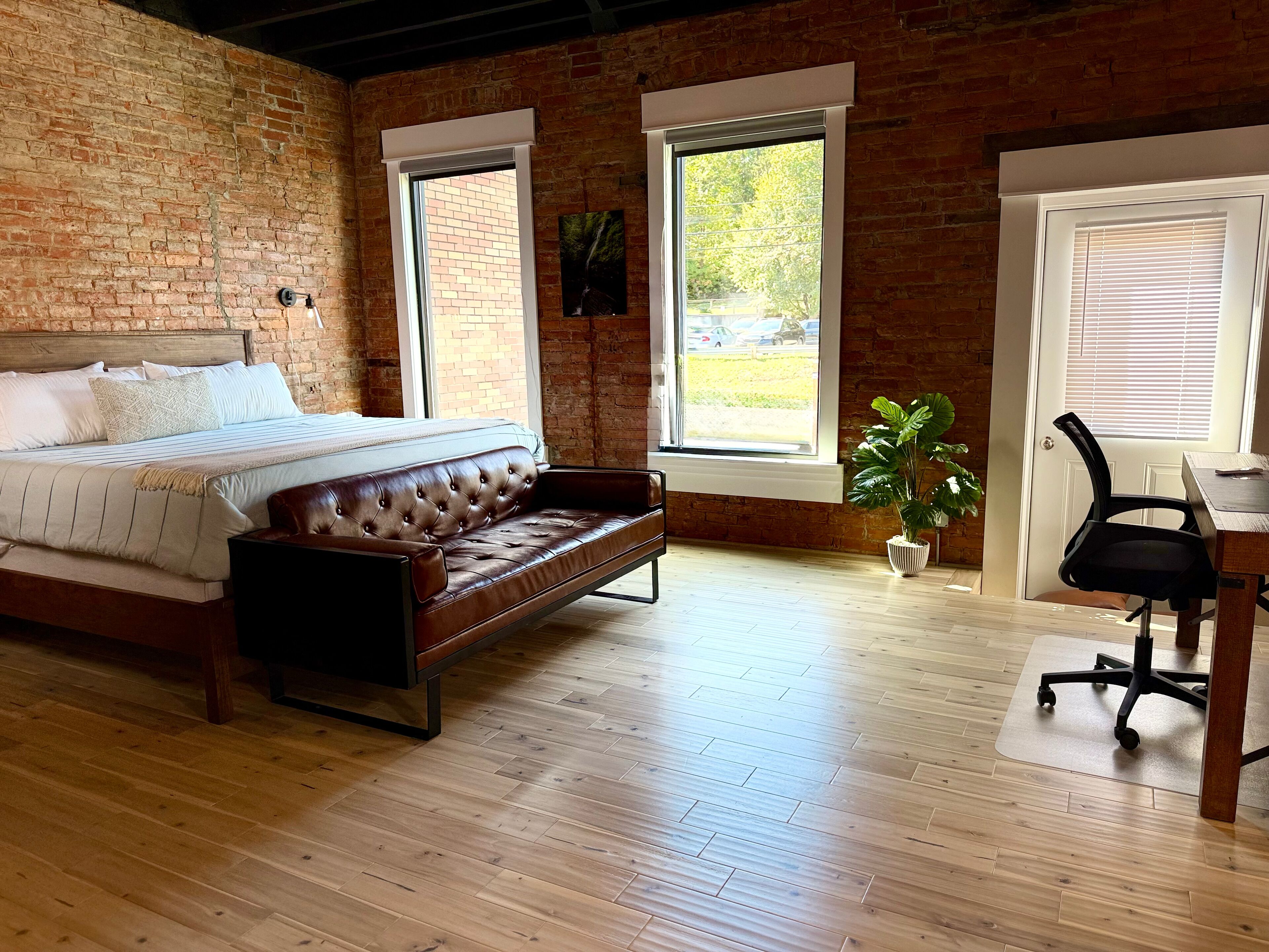 Luxury Room | Down duvets, memory-foam beds, desk, laptop workspace