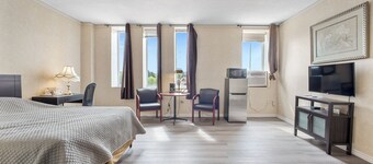 로열 인 앤드 스위트 앳 구엘프