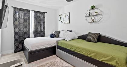 3bed/2ba, Fam Friendly, Views & Downtown