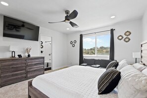 5 bedrooms, iron/ironing board, WiFi, bed sheets