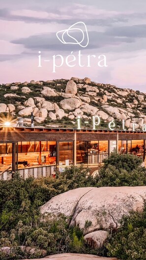 International cuisine, alfresco dining  - The Village at Oeno (Valle de Guadalupe)