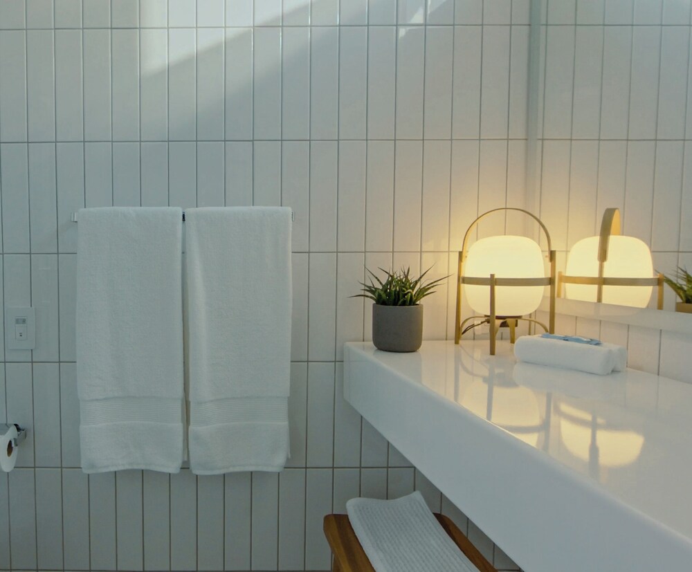 Frame Hotel - SoCo by null