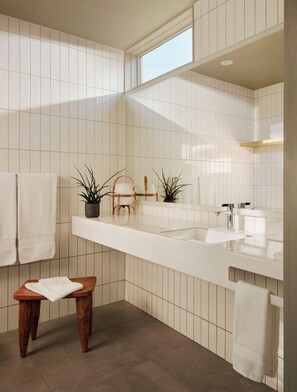 Luxury-Studiosuite, 1 King-Bett, Veranda | Badezimmer