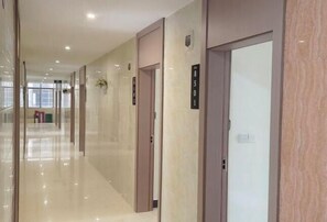 Interior - Xinxin Business Hotel (Qinzhougang Plaza Branch) (Qinzhou)