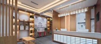 Chenyue Hotel (Chengdu Southwest University of Finance and Economics Subway Station)