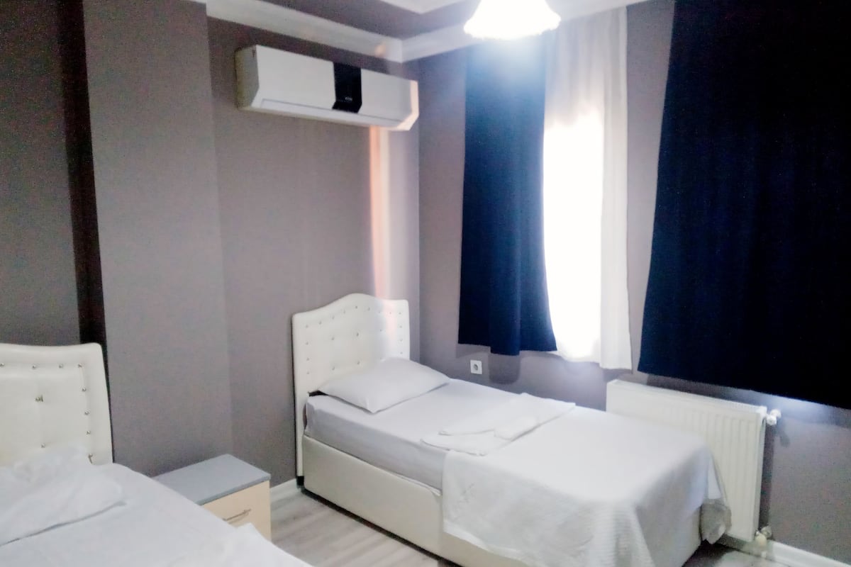 Basic Apartment | 2 bedrooms, free WiFi, bed sheets