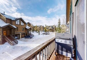 Exterior - Ski In, Ski Out 3 Bedroom Townhome at Snowflake Lift - Private Hot Tub (Breckenridge)