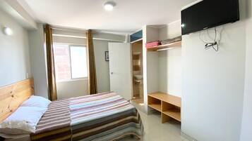 Comfort Room, 1 Queen Bed | Free WiFi