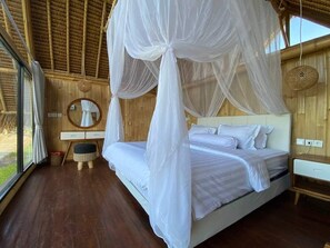1 bedroom, WiFi, bed sheets - Charming 1-bedroom villa in enchanting Ubud with AC, WiFi, and Ricefields View (Ubud)