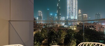 NEW: Dubai Luxury apartment | Full Burj Views

