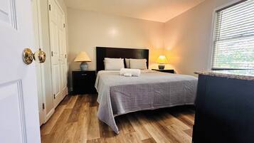 1 chambre, fer et planche à repasser, Wi-Fi, draps fournis