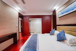 Room - Golden Times Holiday Hotel (Huoshan)