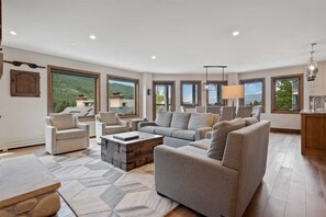 Exterior - Beaver Creek Village Ski In, Ski Out 2 Bedroom Residence With Pool (Avon)