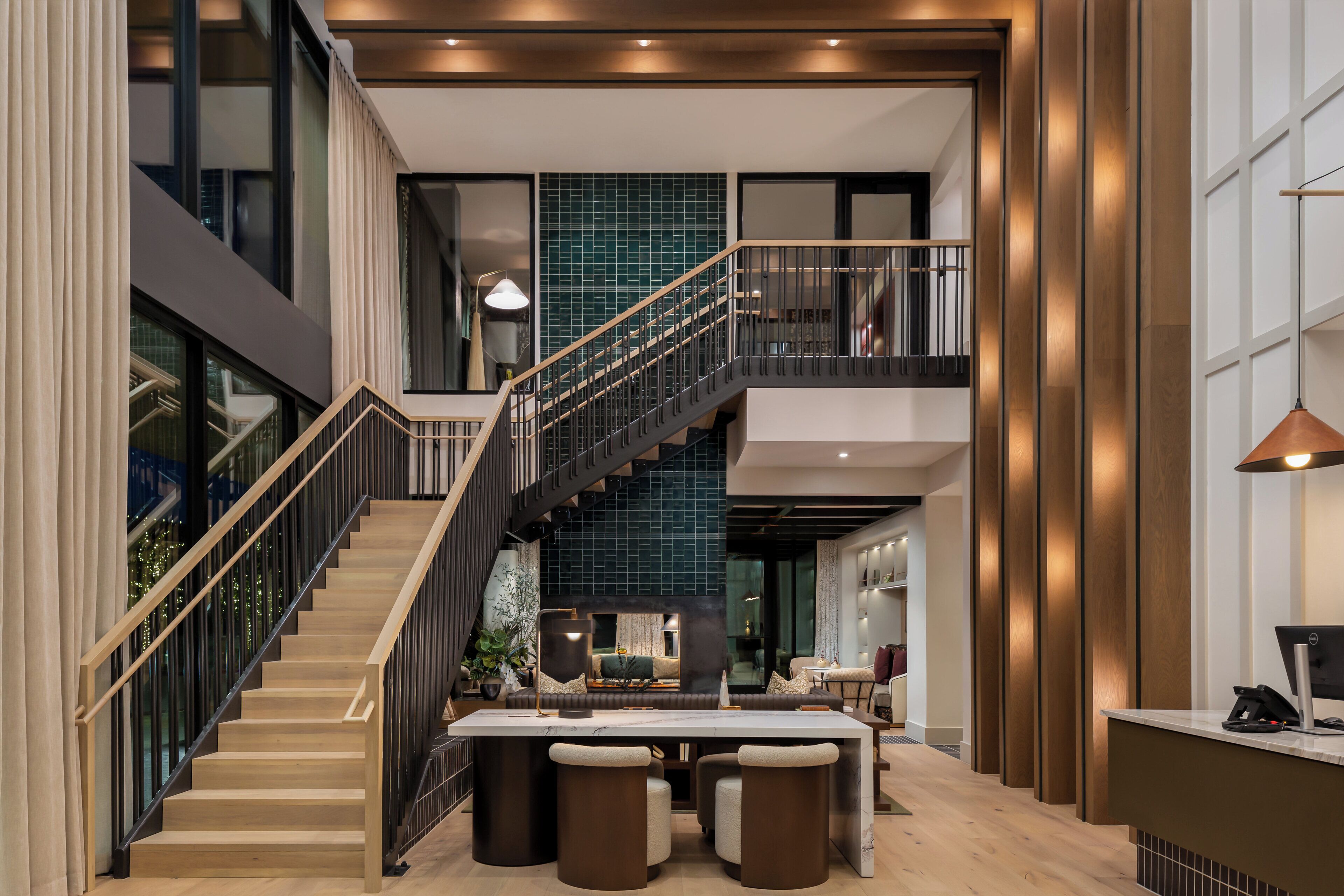 Lobby lounge
