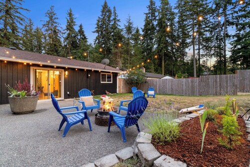 Hemlock Hideaway a Happy Cottage in the Trees