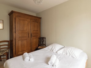 3 Schlafzimmer, Bügeleisen/Bügelbrett, WLAN, Bettwäsche