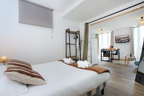 1 chambre, fer et planche à repasser, Wi-Fi, draps fournis