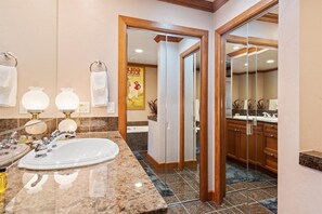Exterior - Beaver Creek Residences - 2 Bedroom Luxury Ski In/out Condo (Avon)