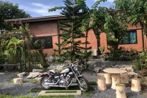 Unclassified image, 4 of 8, button - Parichat house (Pak Chong)