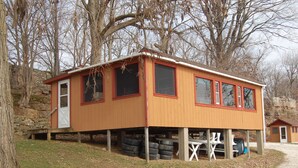 Exterior - Montgomery Cottage, Montgomery Cottage at Camp Caledonia (Morristown)