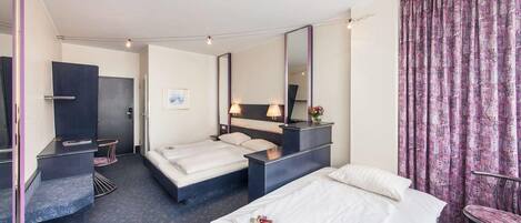 Comfort Twin Room | Desk, laptop workspace, free WiFi, bed sheets