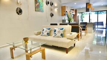 Una Smart TV, libros