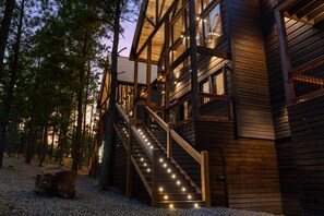 Exterior - Indoor Swim Pool, Movie Theater, Big Game Room, Play-Set, SBM (Broken Bow)