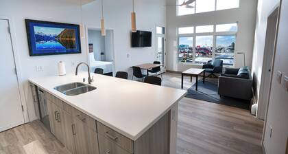 Chugach Naswik Suites