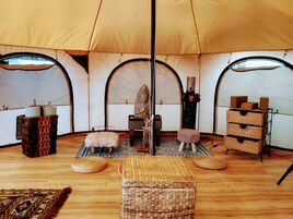 Panoramic Tent | Living area
