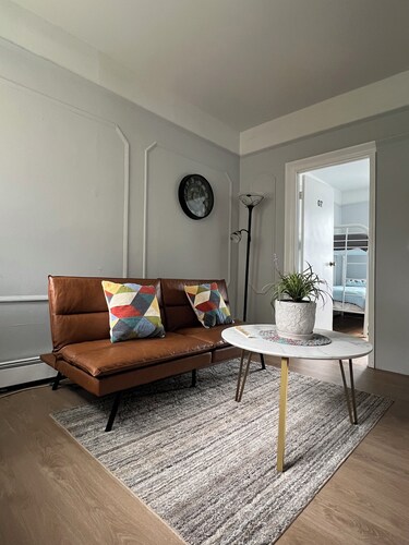 Just 20 minutes From Manhattan NYC