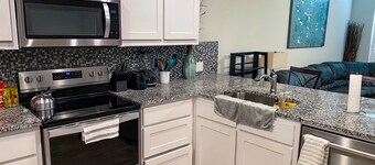 Cozy House in Denton - <8 mins to UNT & TWU, Perfect for business and family