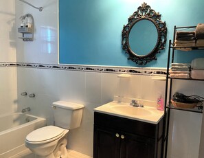 Hårtørrer, håndklæder, Sæbe, Shampoo