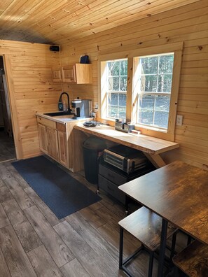 Fridge, microwave, stovetop, coffee/tea maker