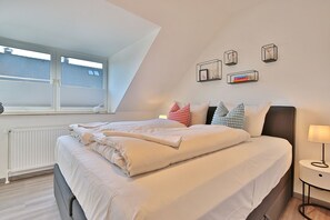 1 Schlafzimmer, Schreibtisch, WLAN