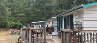 Resort with Maggie Lake & Hood Canal access: 2 bed, 3 bath and separate cabin. 