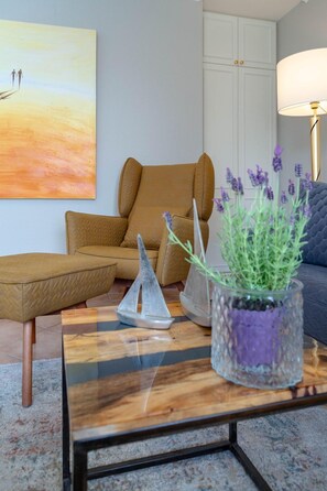 テレビ、DVD プレーヤー