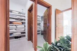 Villa, 4 Bedrooms, Private Pool, Garden View | Bathroom