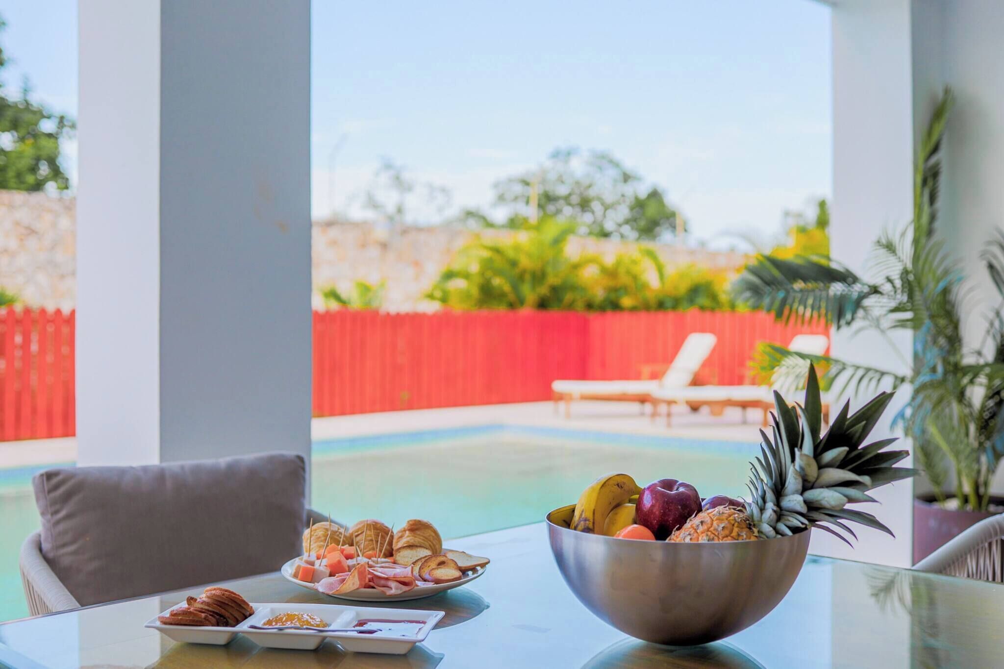 Villa, 4 Bedrooms, Private Pool, Garden View | Dining