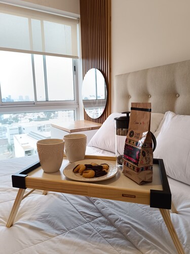 Runawasi Eres,,Modern, centrally located apartment with wonderful view