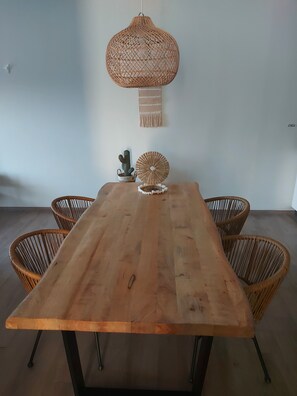 Dining - Blije Rust 2 - Penthouse Curadise (Sint Michiel)