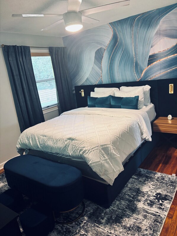 2 bedrooms, iron/ironing board, WiFi, bed sheets