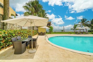 Pool - Caribbean Living at bechfront Apartment (Juan Dolio)