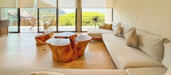 Vacation at Casa Tamarindo in La Manzanilla: The Perfect Family Getaway