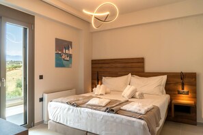 4 chambres, fer et planche à repasser, Wi-Fi gratuit, draps fournis