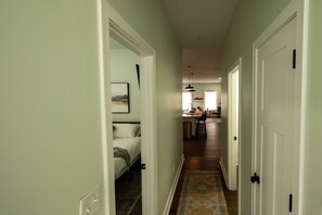 3 chambres, fer et planche à repasser, lit parapluie, Wi-Fi gratuit