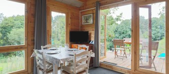 Chalet 'Ty Koad' with Shared Terrace and Shared Garden