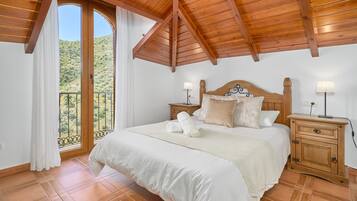 6 Schlafzimmer, Bügeleisen/Bügelbrett, kostenloses WLAN, Bettwäsche